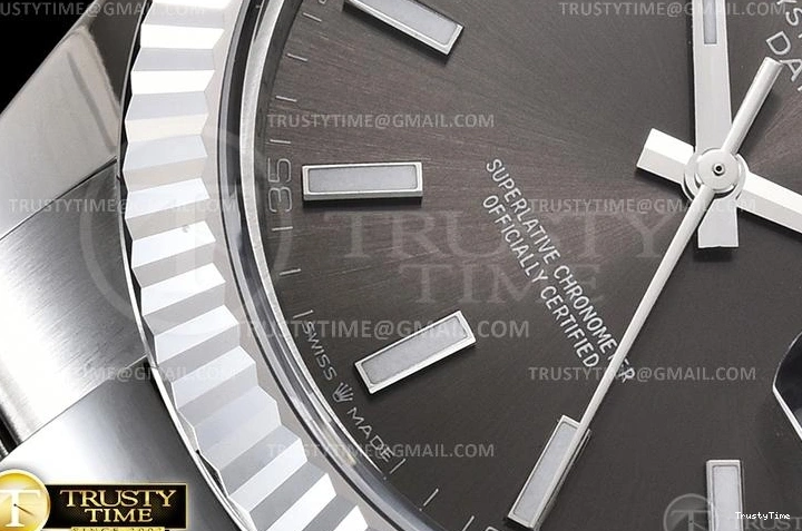 1222 R2DJ0257B – DJ2 41mm Resilient 664